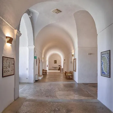 Hotel Casa Della Convivialità Don Tonino