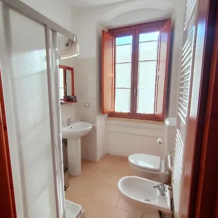 Casa Della Convivialità Don Tonino * Alessano
