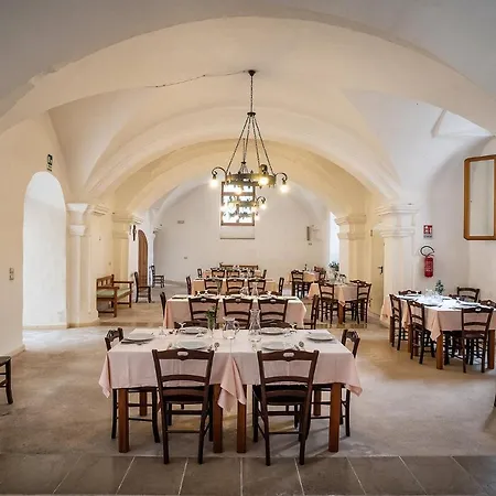 Casa Della Convivialità Don Tonino * Alessano